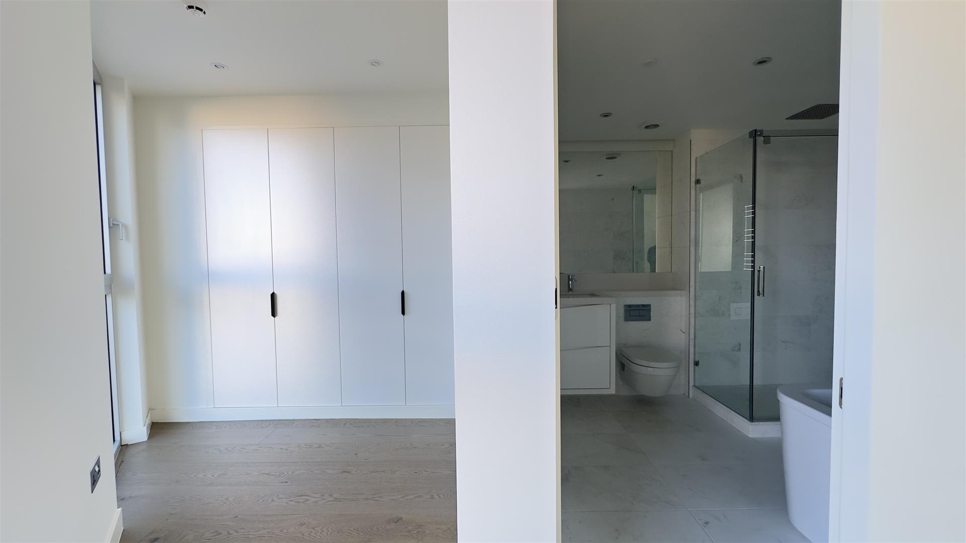 Image of Apartment - 4 Bedrooms - 4 Bathrooms for Rental in EuroCity-Gibraltar, Image 9